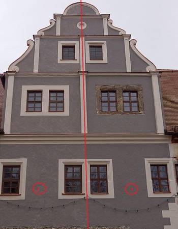 Musterachse Schlossfassade